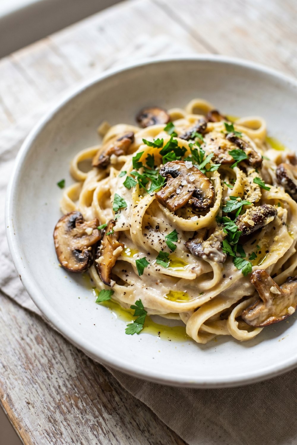 Vegan Creamy Garlic Mushroom Pasta close up